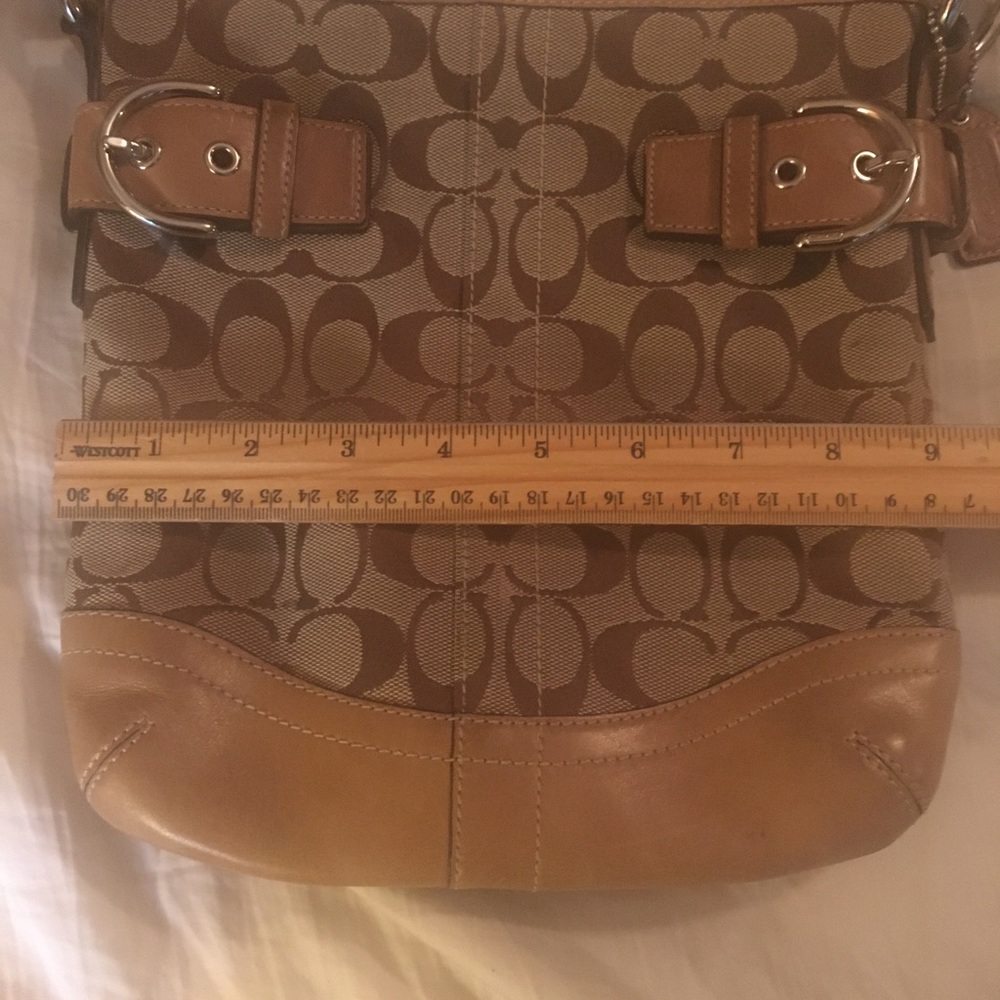Coach purse - Picture 6 of 8